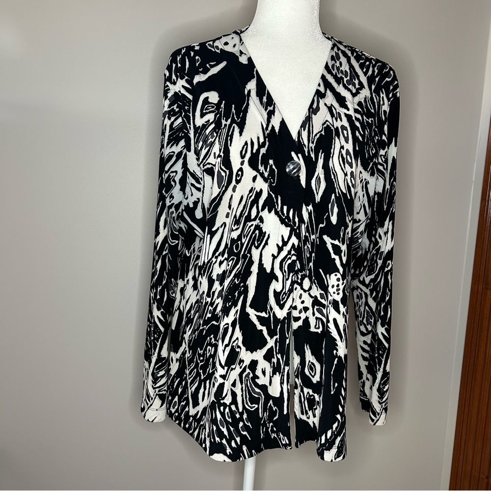 Chico size 3 or extra large one button stretchy cardigan